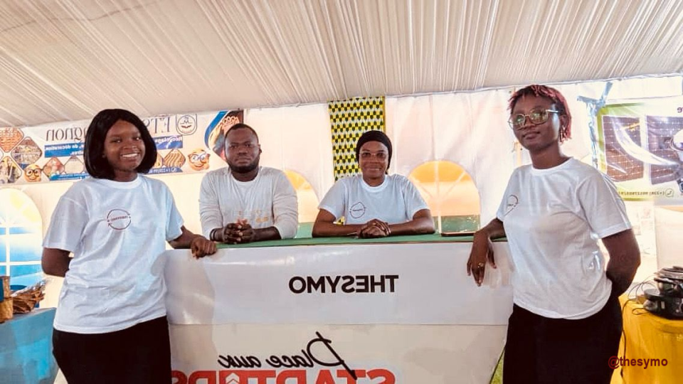 Retrouvez THESYMO à la Foire Adjafi 2025 ! 

La 13ᵉ édition de la Foire Adjafi a officiellement démarré et devinez quoi ? THESYMO y est présent pendant deux semaines entières !

📍 Lieu : Aire de jeux du Lycée d’Agoè-Nyivé
📅 Durée : du 25 août au 7 septembre 2025

Venez nous rencontrer, découvrir nos solutions innovantes pour les créateurs de contenus, échanger avec notre équipe et partager avec nous autour de l’entrepreneuriat et de l’innovation numérique en Afrique .

Ne manquez pas cette belle occasion, nous vous attendons nombreux sur notre stand !

#FoireAdjafi2025 #Edition13 #THESYMO #Innovation #EntrepreneuriatJeune